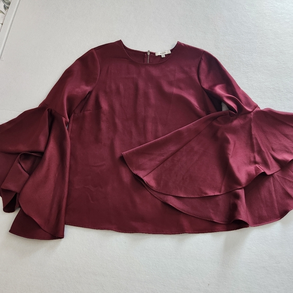 Ro & De Feminine Rich Burgundy Bell Sleeve Blouse Size Medium